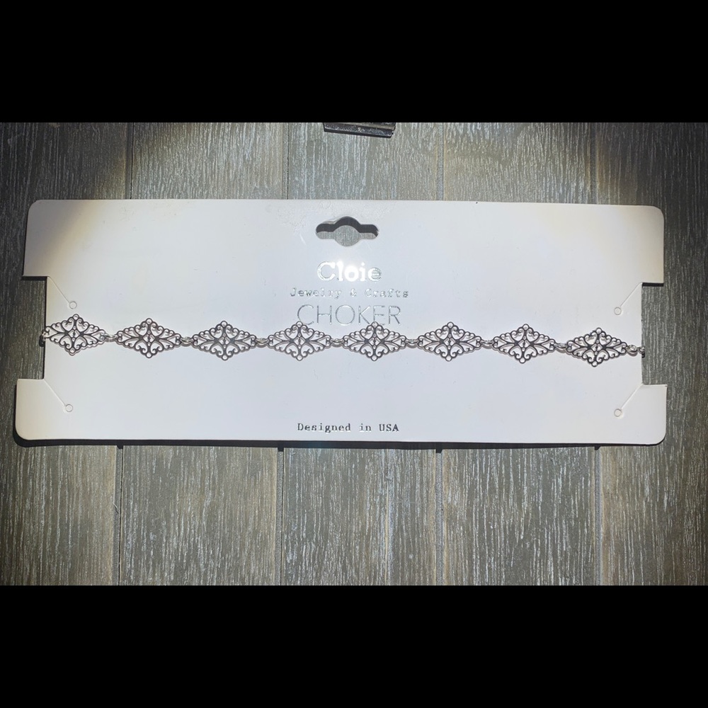Choker - Picture 2 of 2